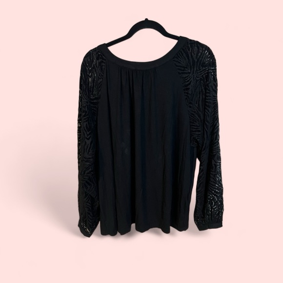 🆕A Zac & Rachel black blouse in size 1X - Picture 1 of 7
